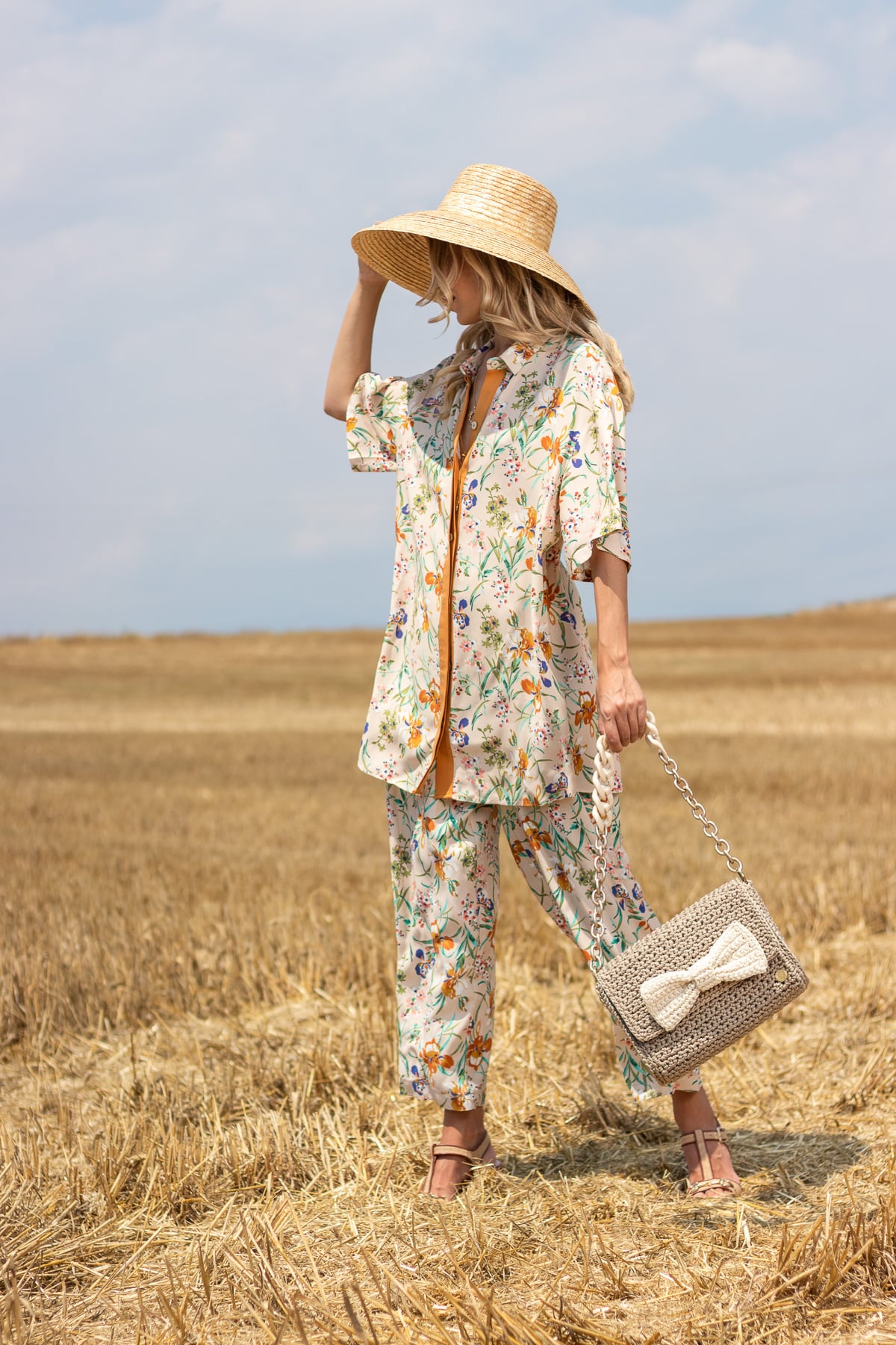 Simplicity Sand Beige Crochet Shoulder Bag - Miss Polyplexi